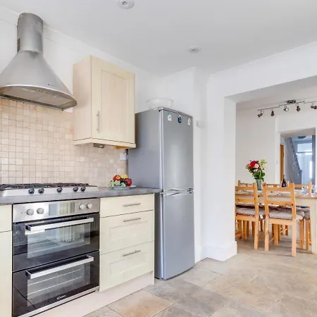 12 Channel View Holiday home